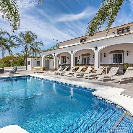 Ayma Naranjos Villa